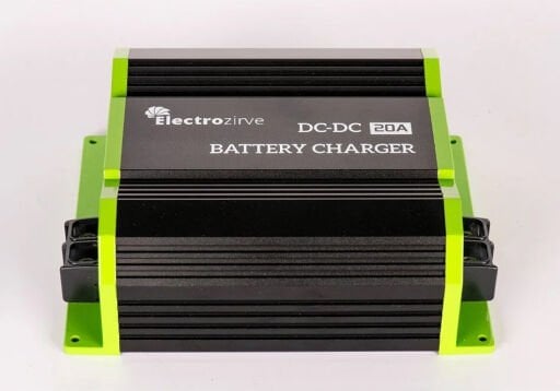 DC-DC CHARGER 20 AMPER